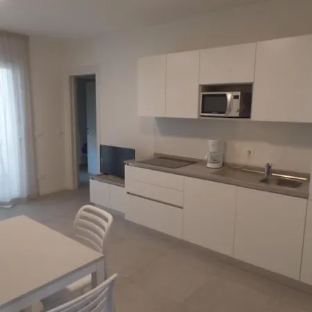 Apartment Village With Shared Pool, Hot Tub, Shared Garden *